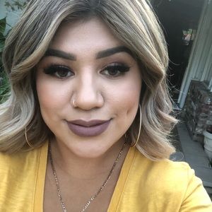 Meet your Posher, Karla